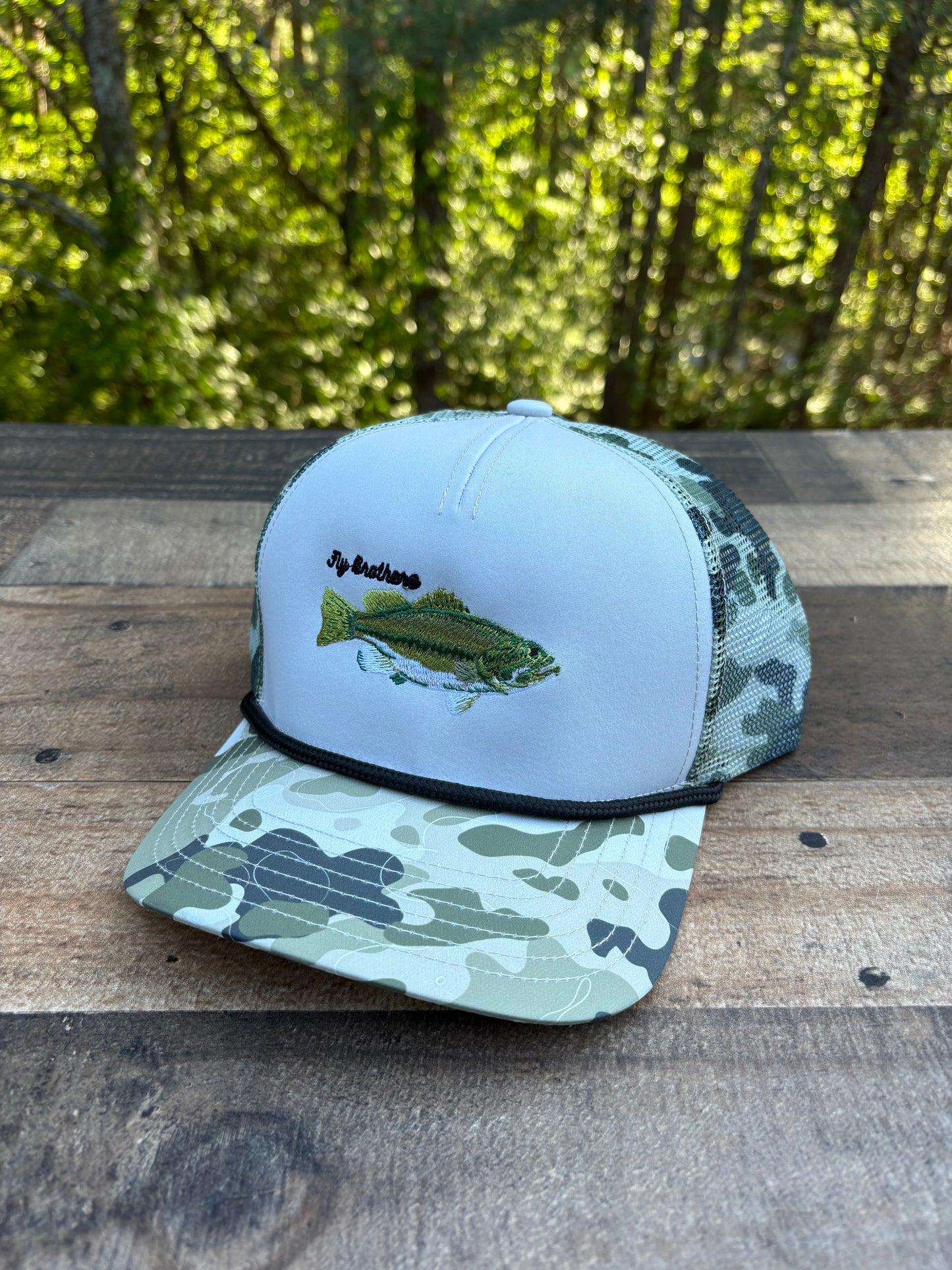Sobrō Cream and Camo Bass